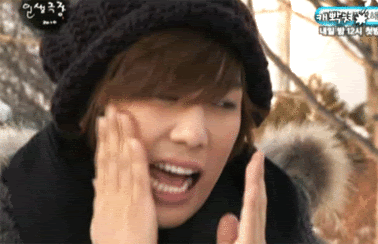 jungminsjuliet:  9 adorable gifs of Park Jungmin. ^^ 