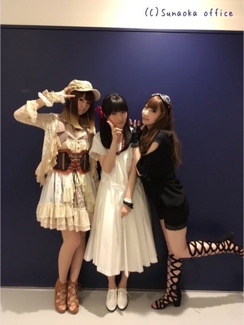 Ishikawa Yui (Mikasa) shares more photos from the Shingeki! Kyojin Chuugakkou Reading & Live Event on July 3rd, 2016! Here she poses with Kobayashi Yuu (Sasha) and Inoue Marina (Armin), and she also goofs off with Kaji Yuuki (Eren)!Previous photos