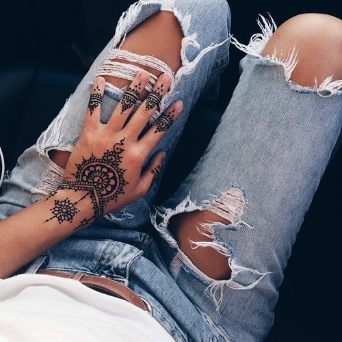 fashionkilllaaz:  http://fashionkilllaaz.tumblr.com/