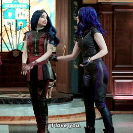Disney:Look At How Straight This Movie Is Ben And Mal Are Engaged, Evie And Doug Had True Loves Kiss,