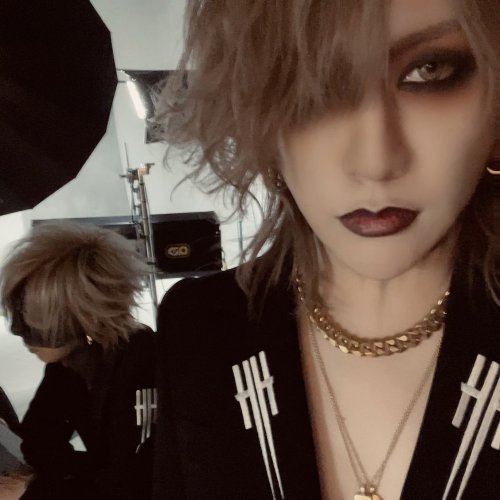 burialapplicant:(220216) Ruki’s Twitter Tomorrow will be 3 weeks until the LIVE. I’m excited. I’ll b