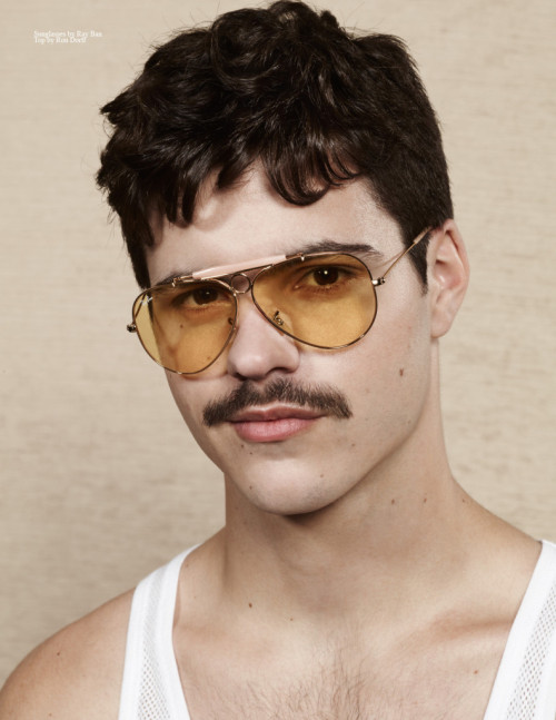 lurning:  I’m spending my birthday swooning over Matthieu Charneau