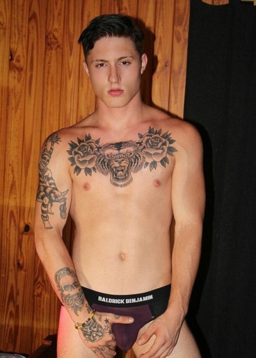 itsalekz:  Aussie Hottie: Benjamin Oddie