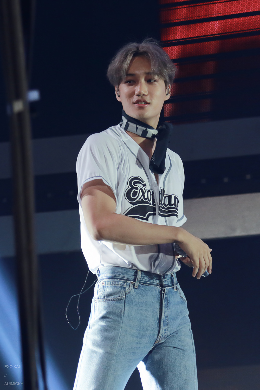 dailyexo: Kai - 161127 Exoplanet #3 - The EXOâ€™rDium in Taipei Credit: Aumicky.