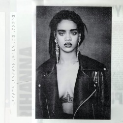 hellyeahrihannafenty:  Rihanna posted this on Facebook with the caption “#BBHMM #R8 March 26”