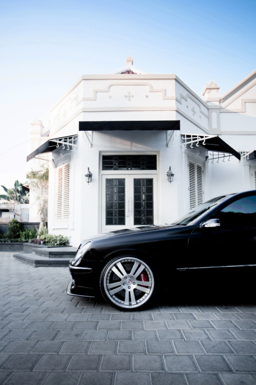 Premium Elegance.