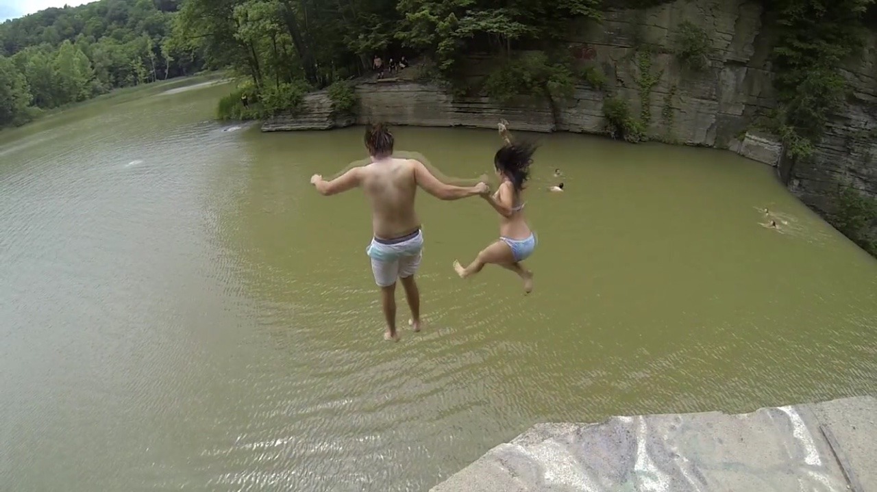 thatcuterelationshipiwant:  Cliff jumping