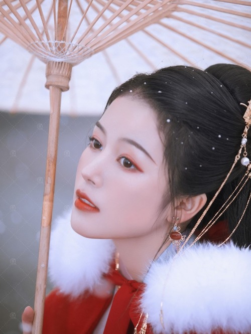 When Hanfu meets snow scenefrom:美人赋