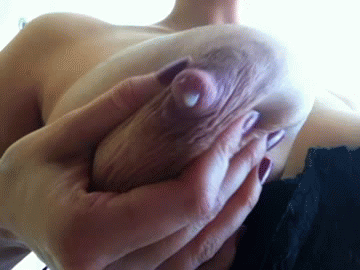 prettybustyelite:  milk spray #hucow  I want to drink all of it!!