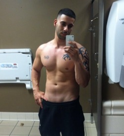 expossingpapis69:  www.expossingpapis69.tumblr.com  Hot Cuban showing his big Dick at a public bathroom..   Mmmm that shit looks so good