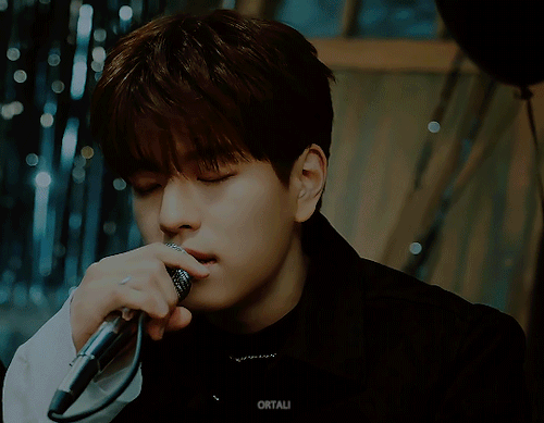 Random Stray Kids Mv (6/?): 19 Video