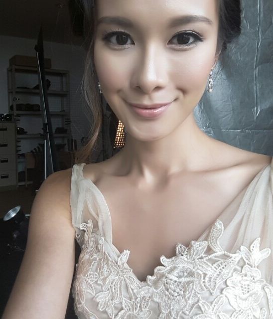 jessicaiswet:   sgrubking:  she’s fit, slim, pretty and tight. perfect for my morning