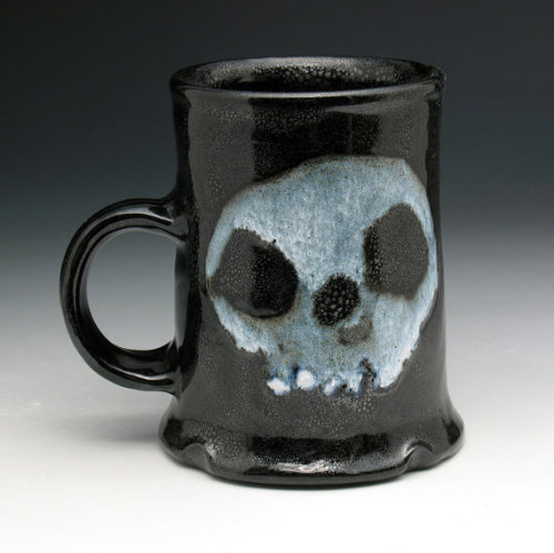 Porn skull-a-day:  Skull pottery by Nicole Pangas photos