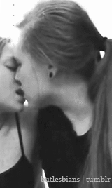 secutelesbian:  👭❤