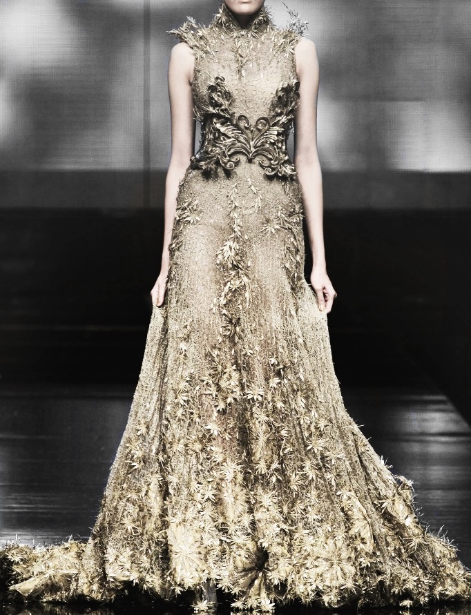 130186:
“Tex Saverio Haute Couture 2012
”