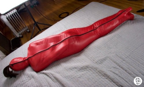 hexthings: Imagine this:  Her roommate says she got some new boots, and would she like to try them on…? A new pair of boots? Why not?  