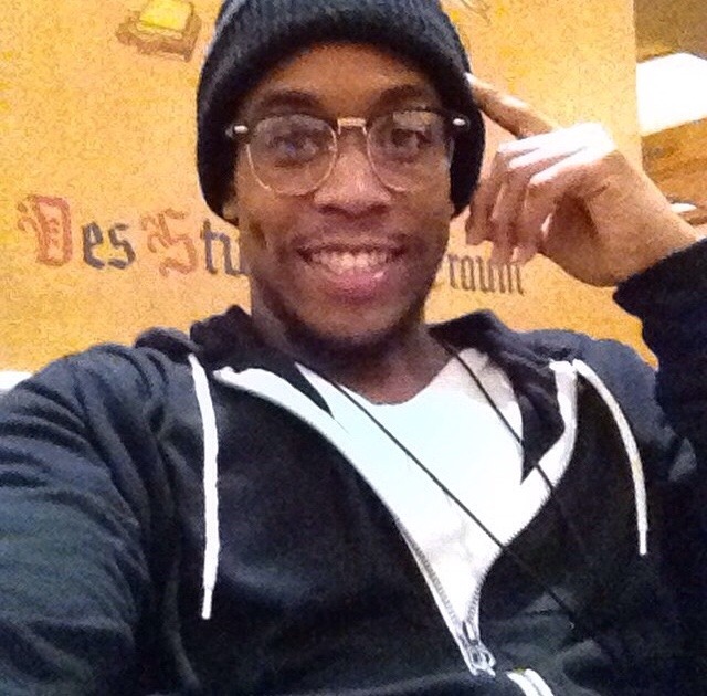 lovelyandbrown:  bnr91designs:  I never use to really smile but I guess it makes