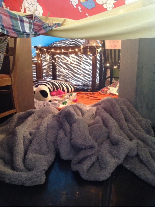 justastrumpet:  Blanket fort day.  Source:personal photo and weheartit search.