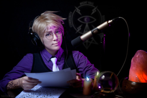 WtNV: The Voice of Night Vale by behindinfinity