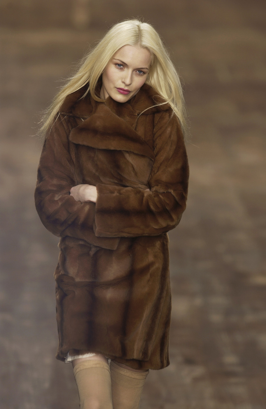 lelaid:  Rie Rasmussen at Anna Molinari F/W 2003