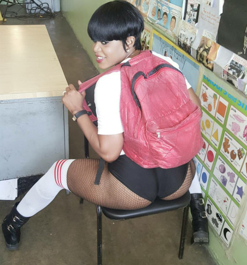 doubl-d:  @dhq_nickeisha  . . I hope she is in my class cuz I know what I would teach her 😉😉  CUTE!