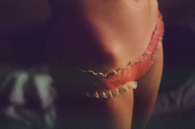 18littlebirds:  pelvis by Lölja Nordic on Flickr. 
