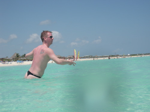 Frisbee in Cuba!  Water on the Lens!