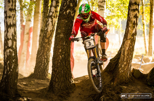 bikesonly: Rider: Greg Minnaar Photo: Matthew Delorme