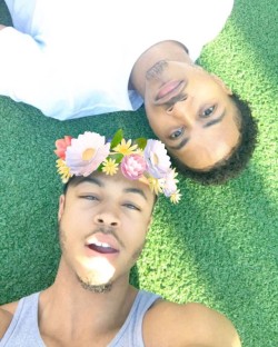 codenameswagg:  good vibes and Snapchat filters