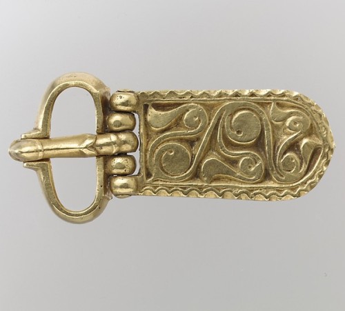 barbariansatthegates:Avar Gold Buckle; 8th c CE, Albania [Source]“Avar goldsmiths created work of ex