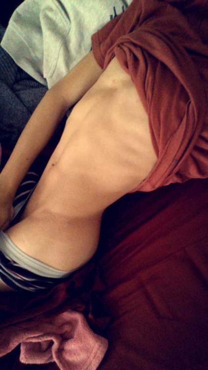 betomartinez:  Thanks Juvatar for the hot pics.  Here’s his message:  I am 19 Latino(Mexican) I’m a dancer college student Ig: Juvatar Tumblr: Juvatar Snapchat/kik: Juvatar  Sagittarius ♐ 420   Beto’s Corner Please send pics to:Por favor manda