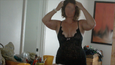 i’m waiting to give hubby a little treat when he gets home