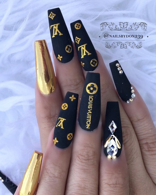 lv nail design ideas