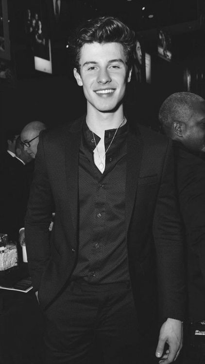 shawn mendes bw