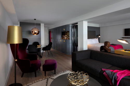 therealbohemian: Mondrian Hotel, London - more new hotel action in the UK for you, the spa looks par