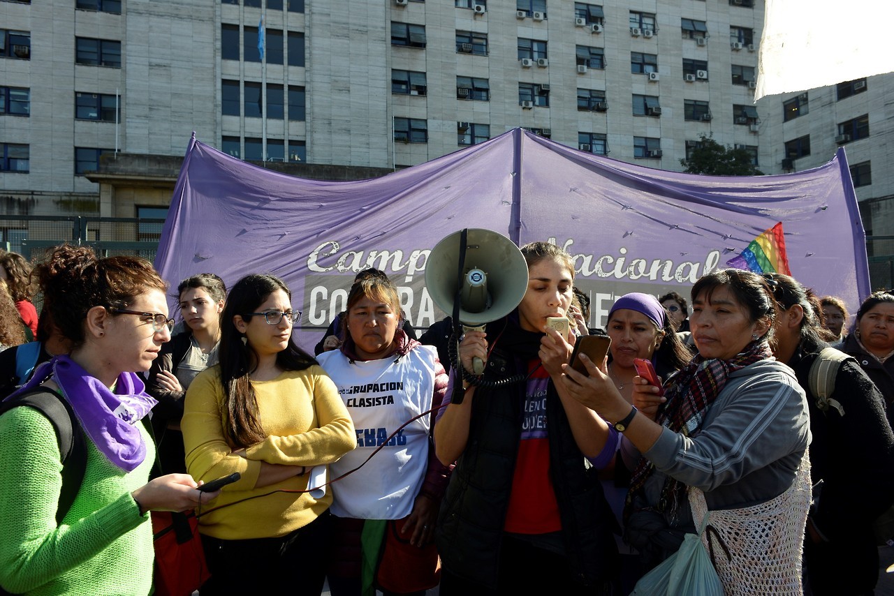 Marcha del Colectivo contra la Violencia contra las mujeres a Tribunales de Comodoro Py por denuncia penal contra Baby Etchecopar. Desde La Campaña Nacional Contra las Violencias hacia las Mujeres (CNCVHM), con el patrocinio y asesoramiento jurídico...