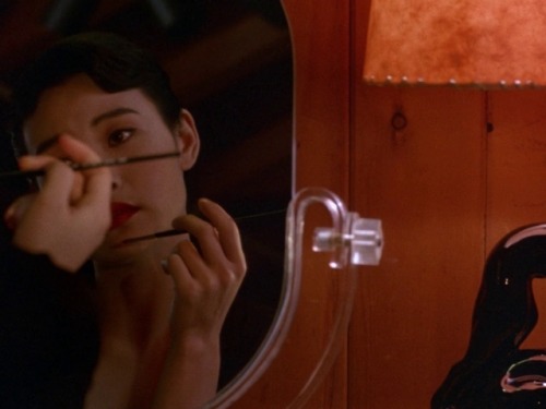 vintagewoc:joan chen on an episode of twin peaks (1990)