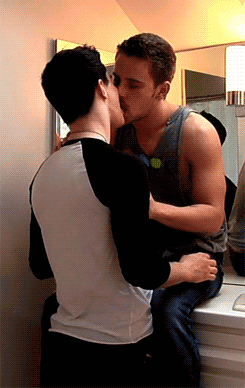 Cutegaylove:  👉👈