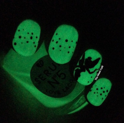 Nailpornography:  Glow In The Dark Notw Inspiration!