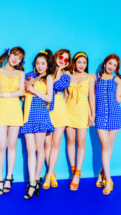 Red Velvet Lockscreens