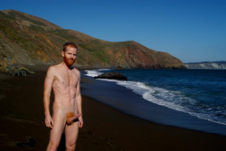 ginger-kicks:  Hard Red on the Beach.