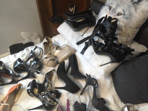 tvgabbycd:bisexuelle-paris:tvgabbycdgurl:Who’s a Lucky Gurl!!!! MeFor each pair of shoes, counts as 