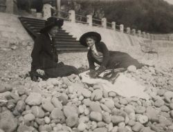  Olga and Tatiana on the beach, 1912. 