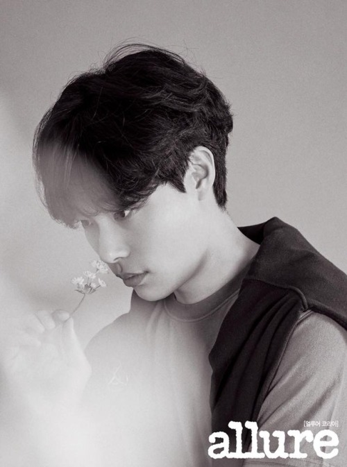 thatdoublenine: Ryu Jun Yeol, April 2018