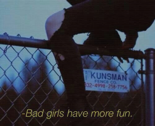 shadowsandmemories:  ✞Similar✞