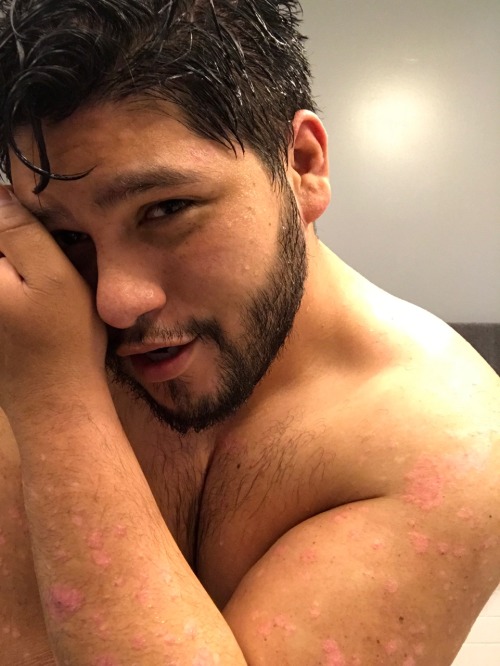 sergethecurious:  🚿 #ButchLittleBear