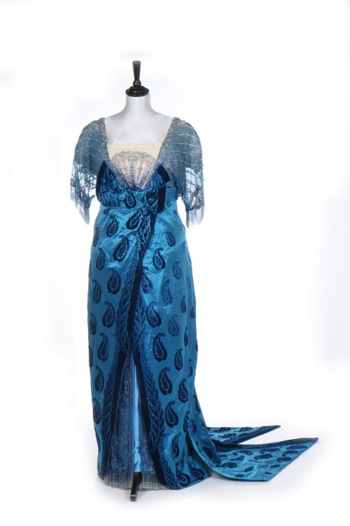 Worth evening dress, 1913-14From Kerry Taylor Auctions