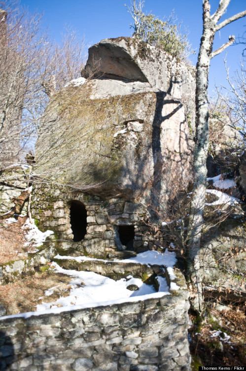 aslantedview:Abandoned Wizard of Oz theme park (available for rent).  