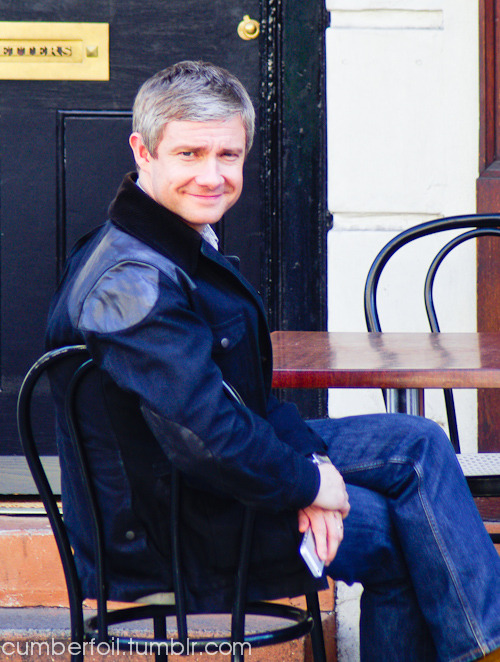 cumberfoil: The many expressions of Martin Freeman. Pictures taken on North Gower Street, London (21