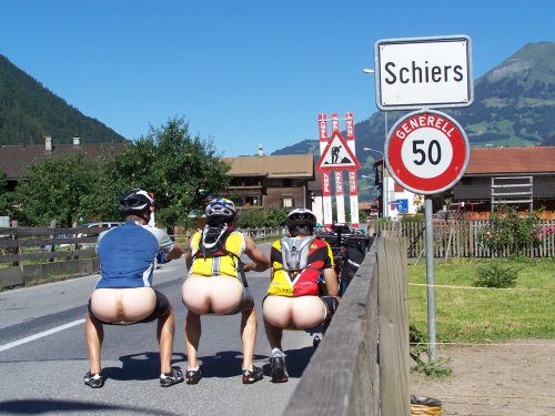 raunchstersports:  It’s all safe below 50. Schiers. Grisons, Switzerland.